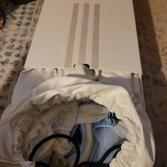 Bad Bunny Adidas Blue Forum - Picture 2 of 7